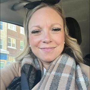 Meet your Posher, Joanie